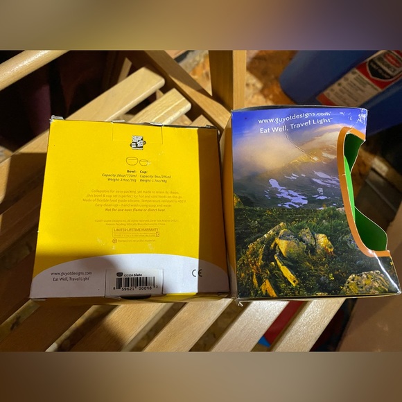 Silicone Squish Bowls with cups - Picture 2 of 5